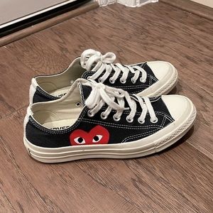 Comme des Garçons Play X Converse Heart Sneakers women size 7.5